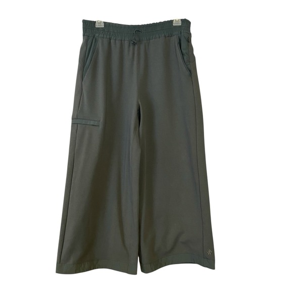 Athleta Pants - Athleta Triumph Hybrid‎ Wide Leg Crop Pants Women's Bali Green Size small